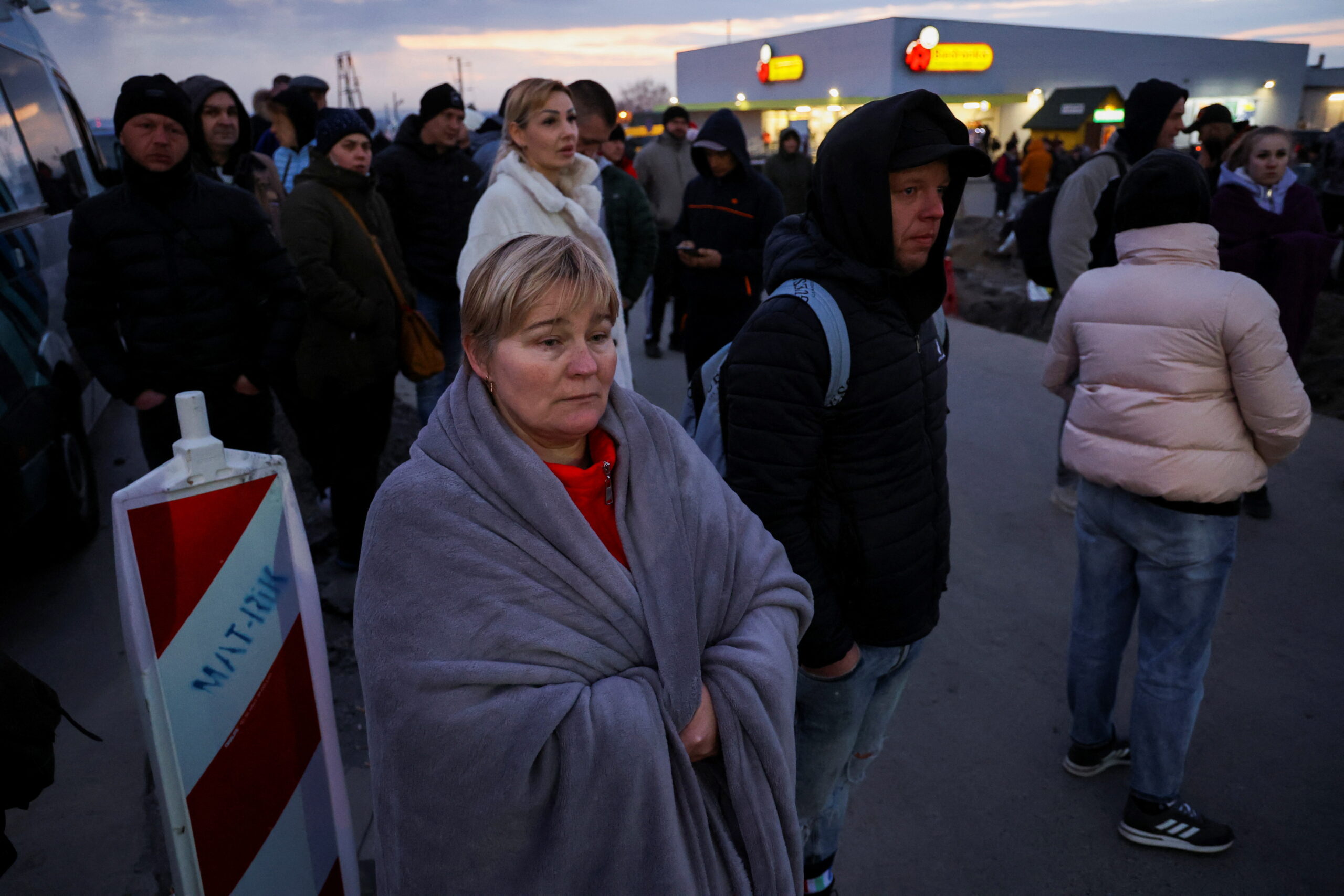 รัสเซีย-ยูเครน: อพยพคนไทยแล้ว 47 คน ตกค้าง 43 คน ประยุทธ์ เร่งช่วยเหลือ